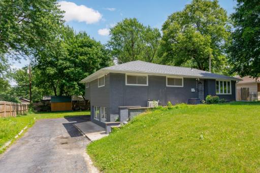5306 Pennsylvania Avenue N, Minneapolis, MN 55428