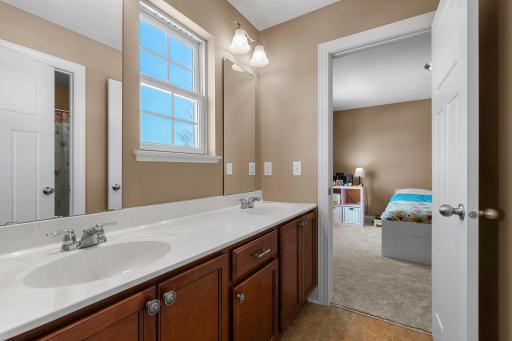 60-web-or-mls-982 Inspiration Pkwy N-425.jpg