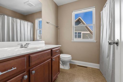 56-web-or-mls-982 Inspiration Pkwy N-405.jpg