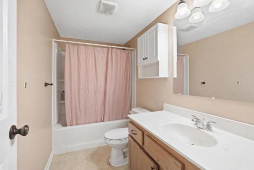 2269 11th Avenue E, Saint Paul, MN 55109