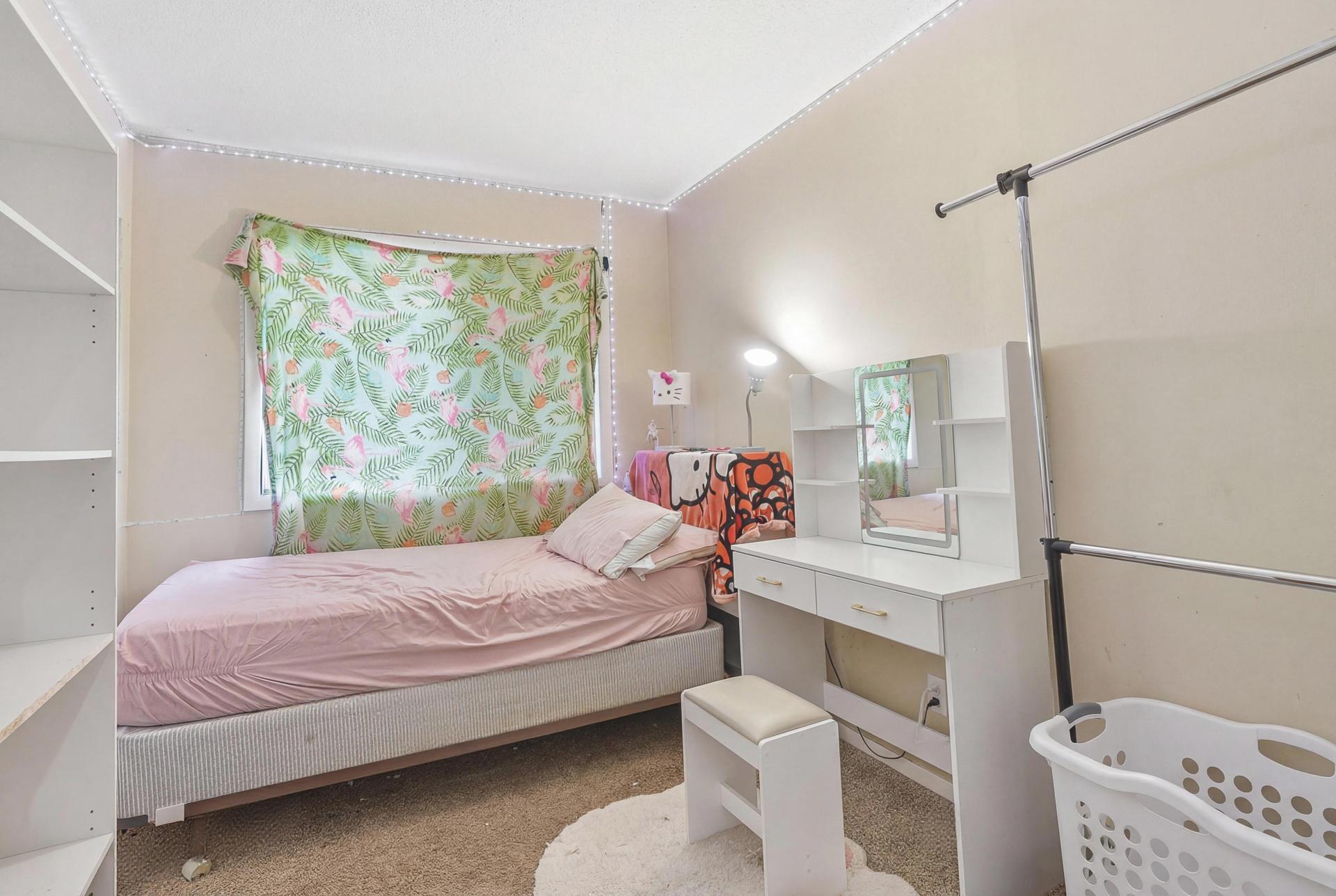 23 24 2269 11th Ave E MLS - 3:2 15.jpg