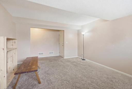 2269 11th Avenue E, Saint Paul, MN 55109