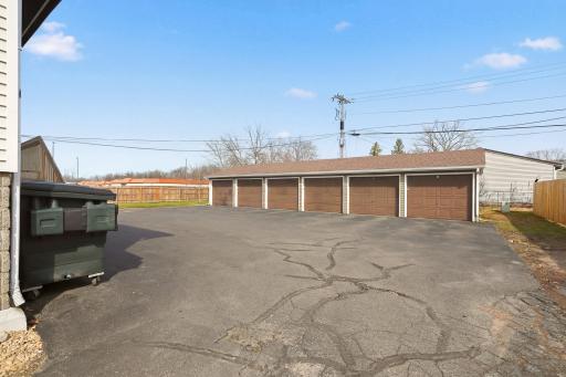2269 11th Avenue E, Saint Paul, MN 55109