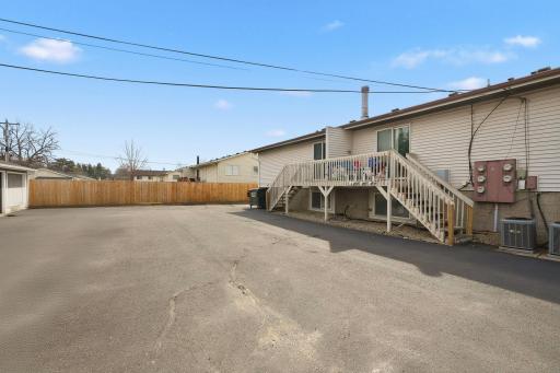 2269 11th Avenue E, Saint Paul, MN 55109