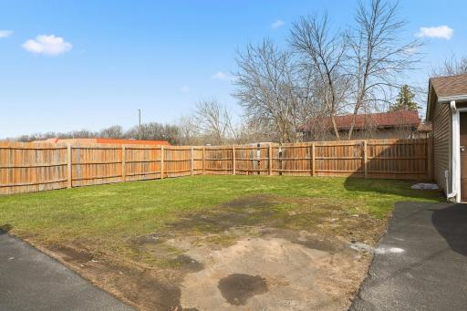 2269 11th Avenue E, Saint Paul, MN 55109