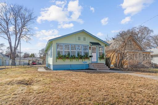 5233 Aldrich Avenue N, Minneapolis, MN 55430