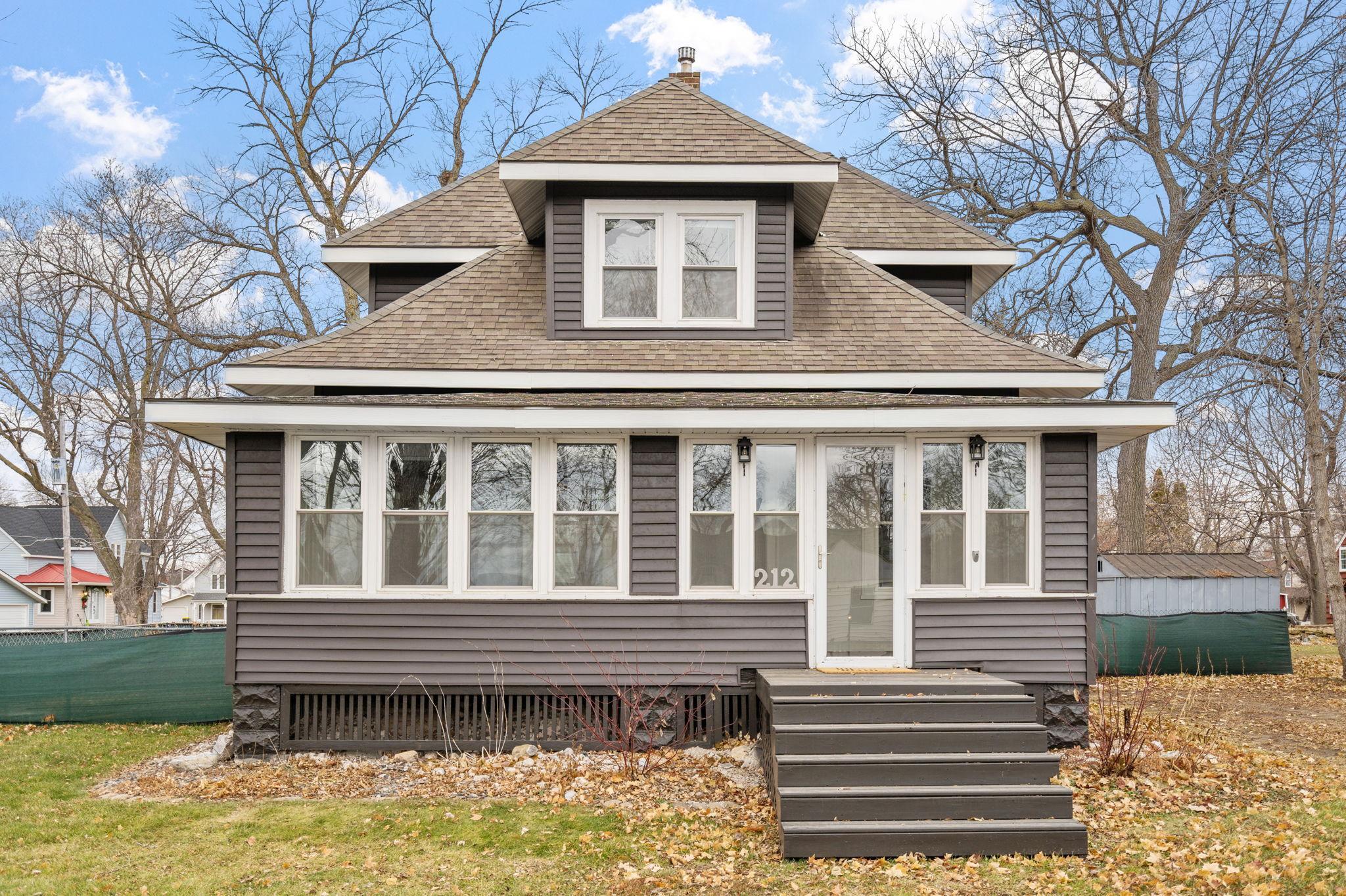2-web-or-mls-212 E Road S-2.jpg