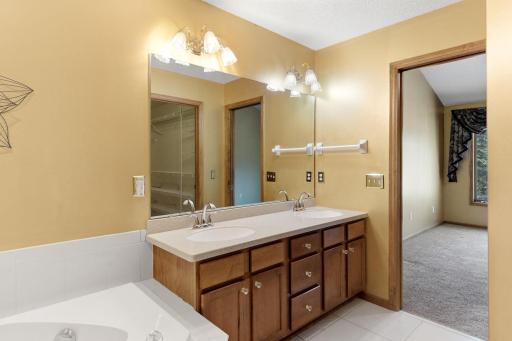 11204 Virginia Road, Minneapolis, MN 55438