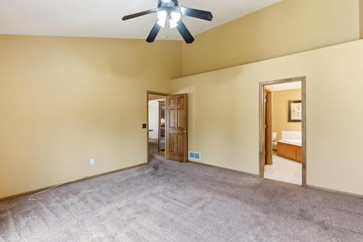 11204 Virginia Road, Minneapolis, MN 55438