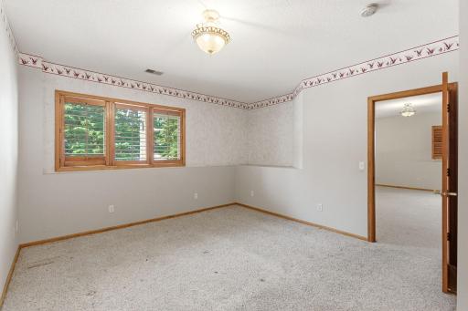 11204 Virginia Road, Minneapolis, MN 55438
