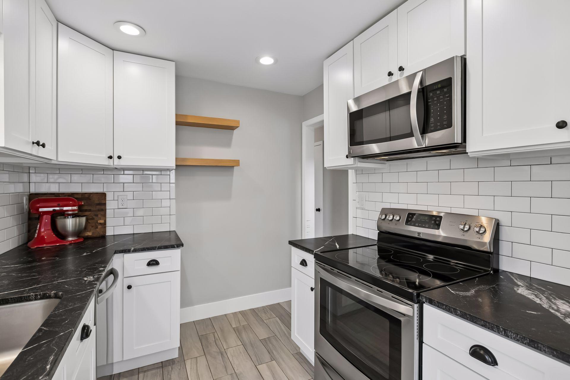 5936 Newton Avenue South - Spacecrafting - 0014.jpg