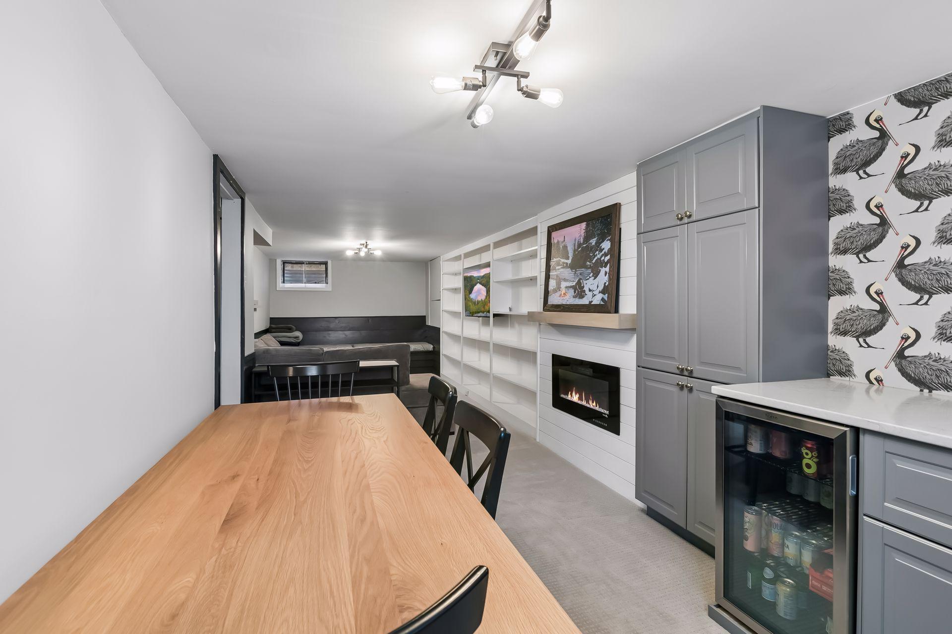 5936 Newton Avenue South - Spacecrafting - 0029.jpg