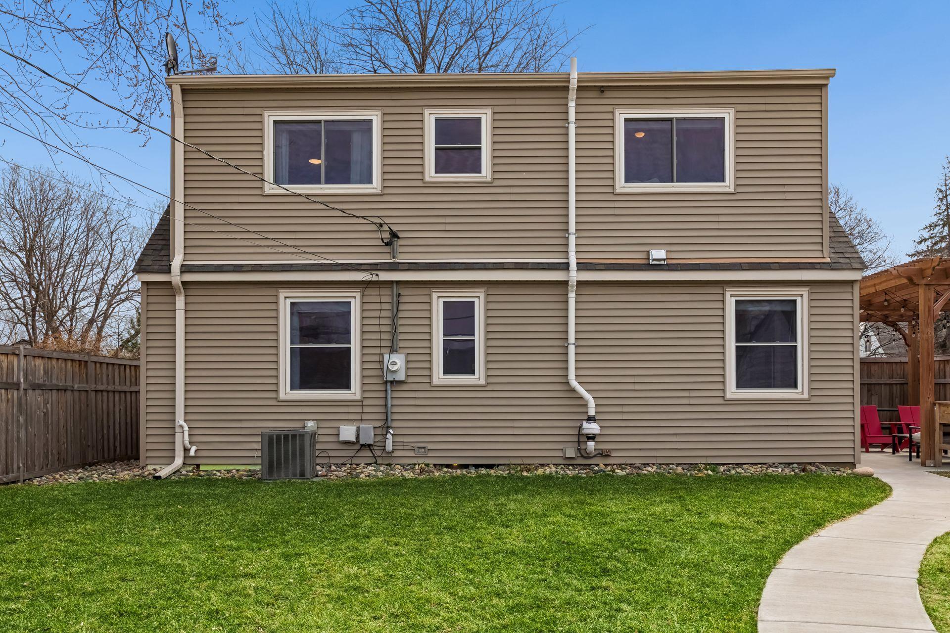 5936 Newton Avenue South - Spacecrafting - 0035.jpg