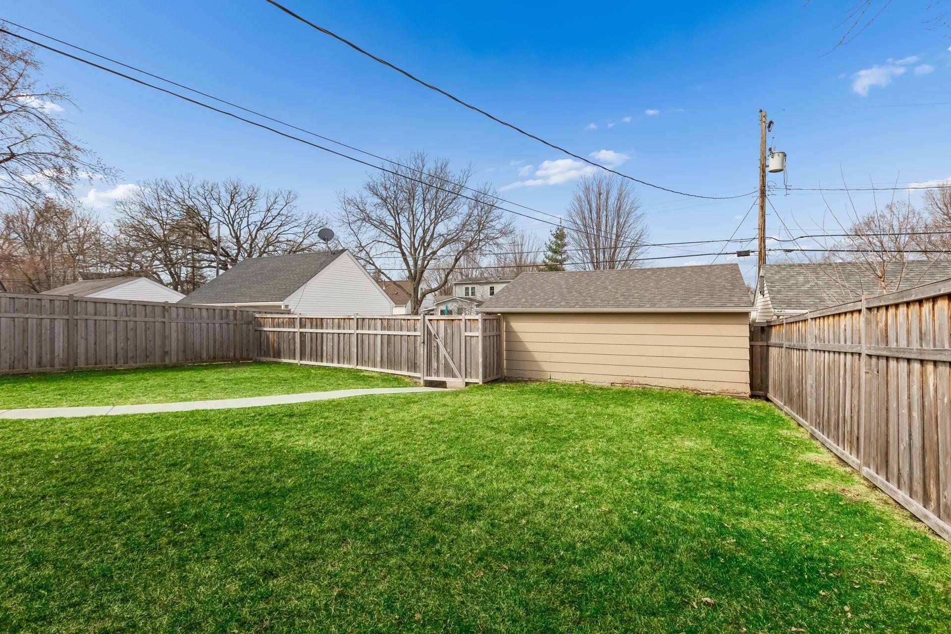 5936 Newton Avenue South - Spacecrafting - 0040.jpg