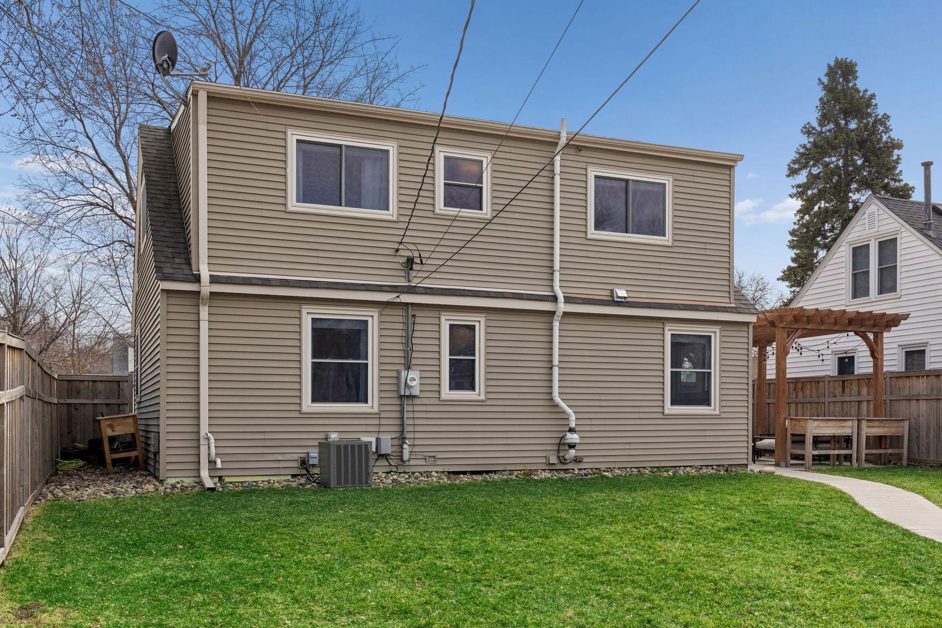 5936 Newton Avenue South - Spacecrafting - 0034.jpg