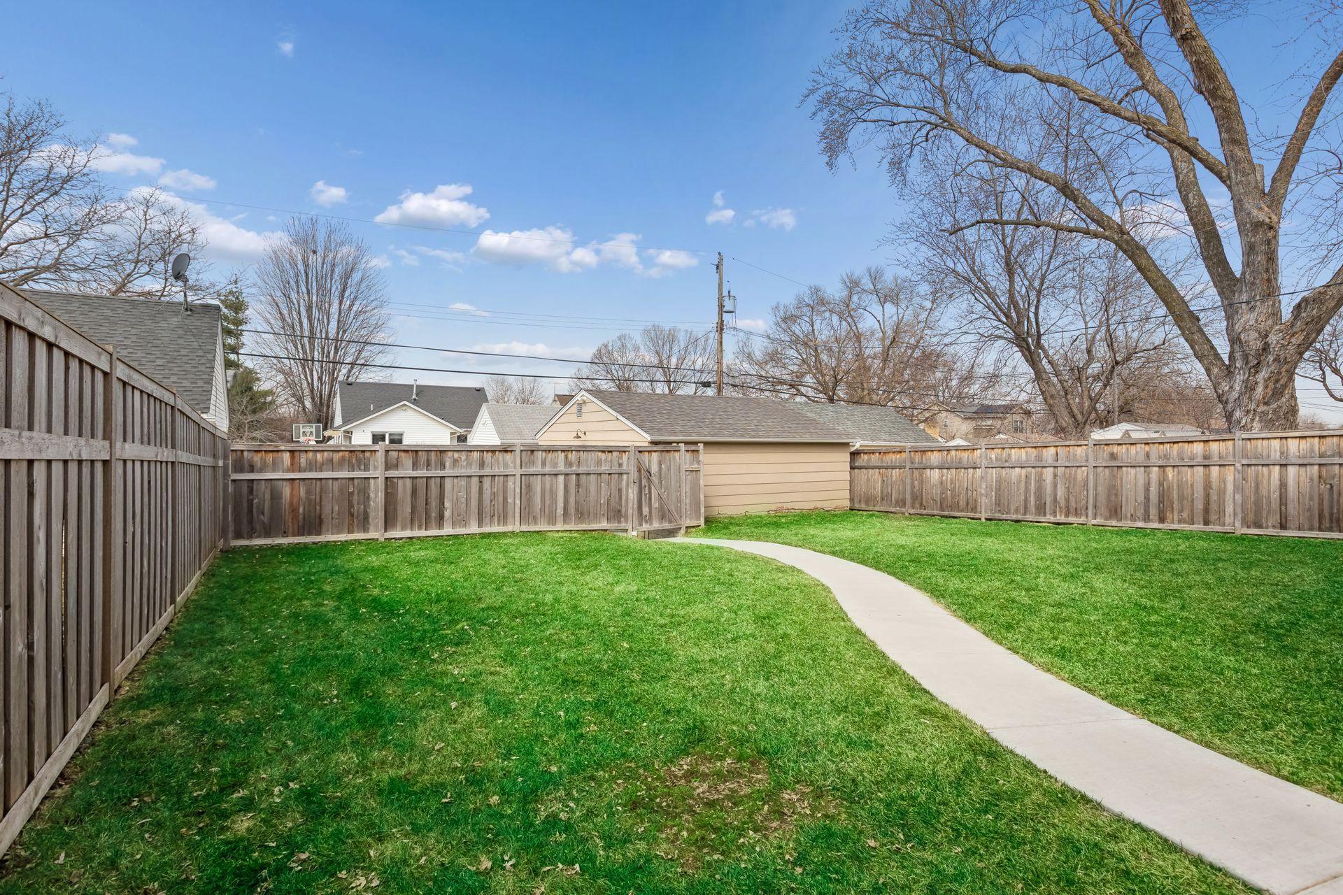 5936 Newton Avenue South - Spacecrafting - 0039.jpg