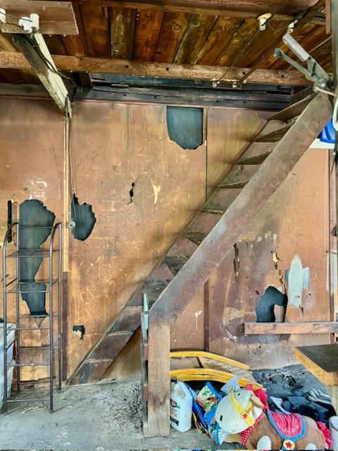 Garage Stairs to Loft