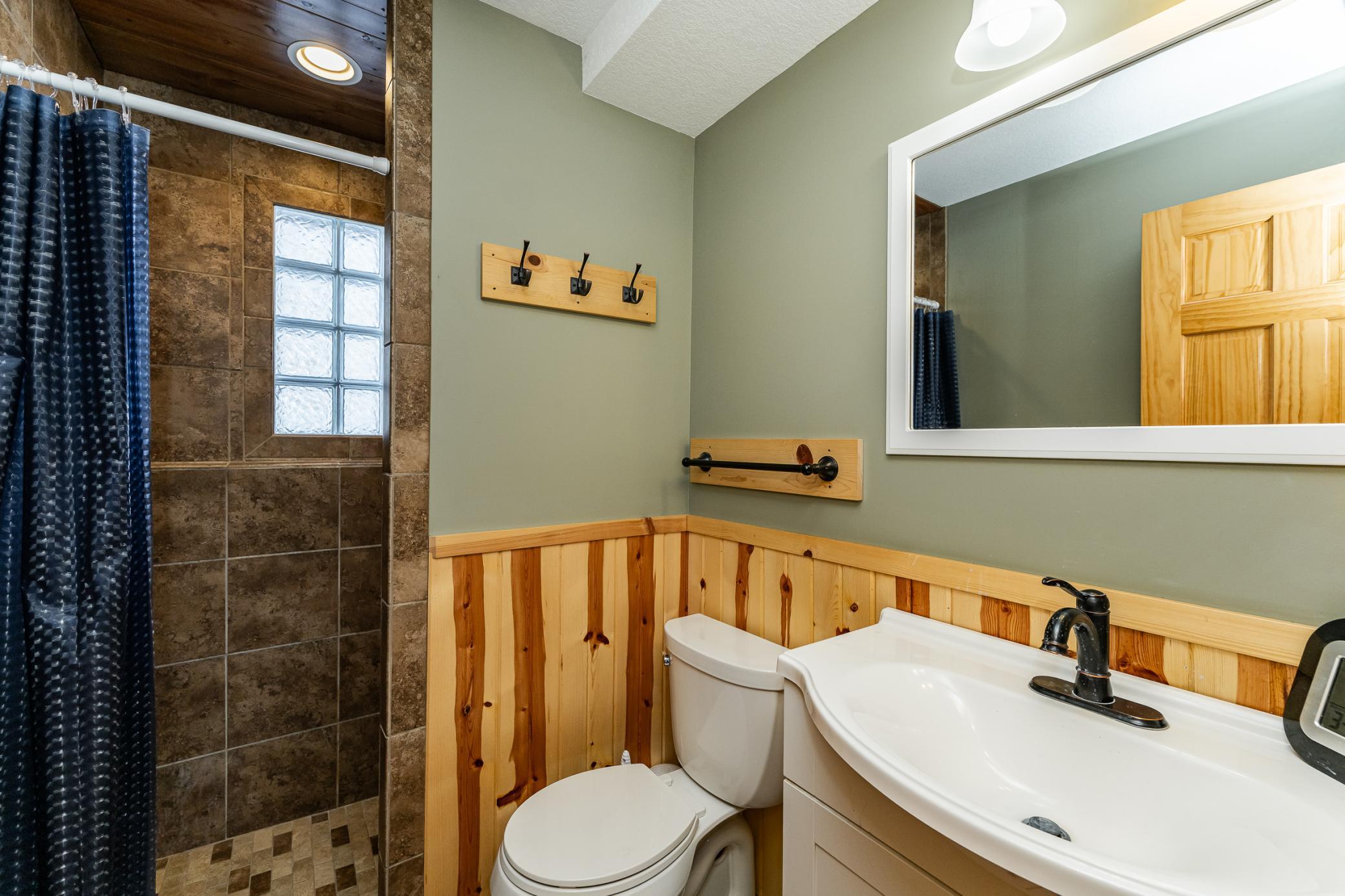 Bath lower.jpg