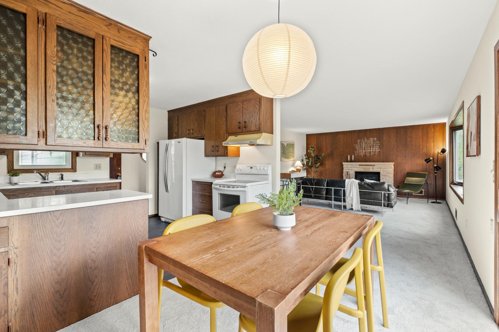 Dining Area - Into Kitchen