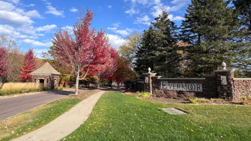 Discover the hidden gems of the neighborhood. With winding sidewalks and vibrant seasonal foliage