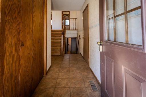 225 106th Avenue NW, Minneapolis, MN 55448