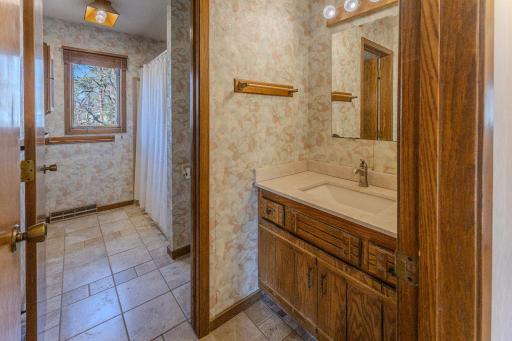 225 106th Avenue NW, Minneapolis, MN 55448