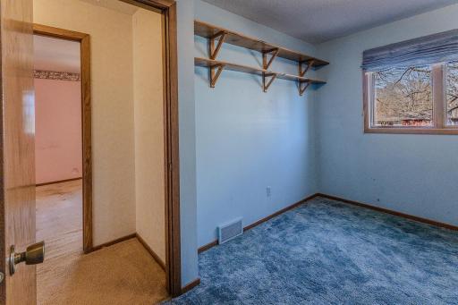 225 106th Avenue NW, Minneapolis, MN 55448