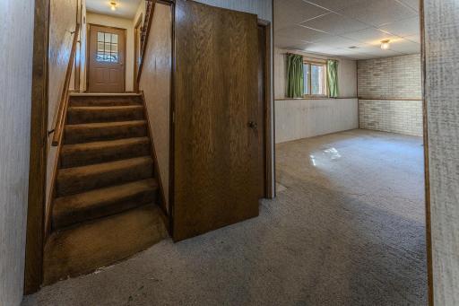 225 106th Avenue NW, Minneapolis, MN 55448