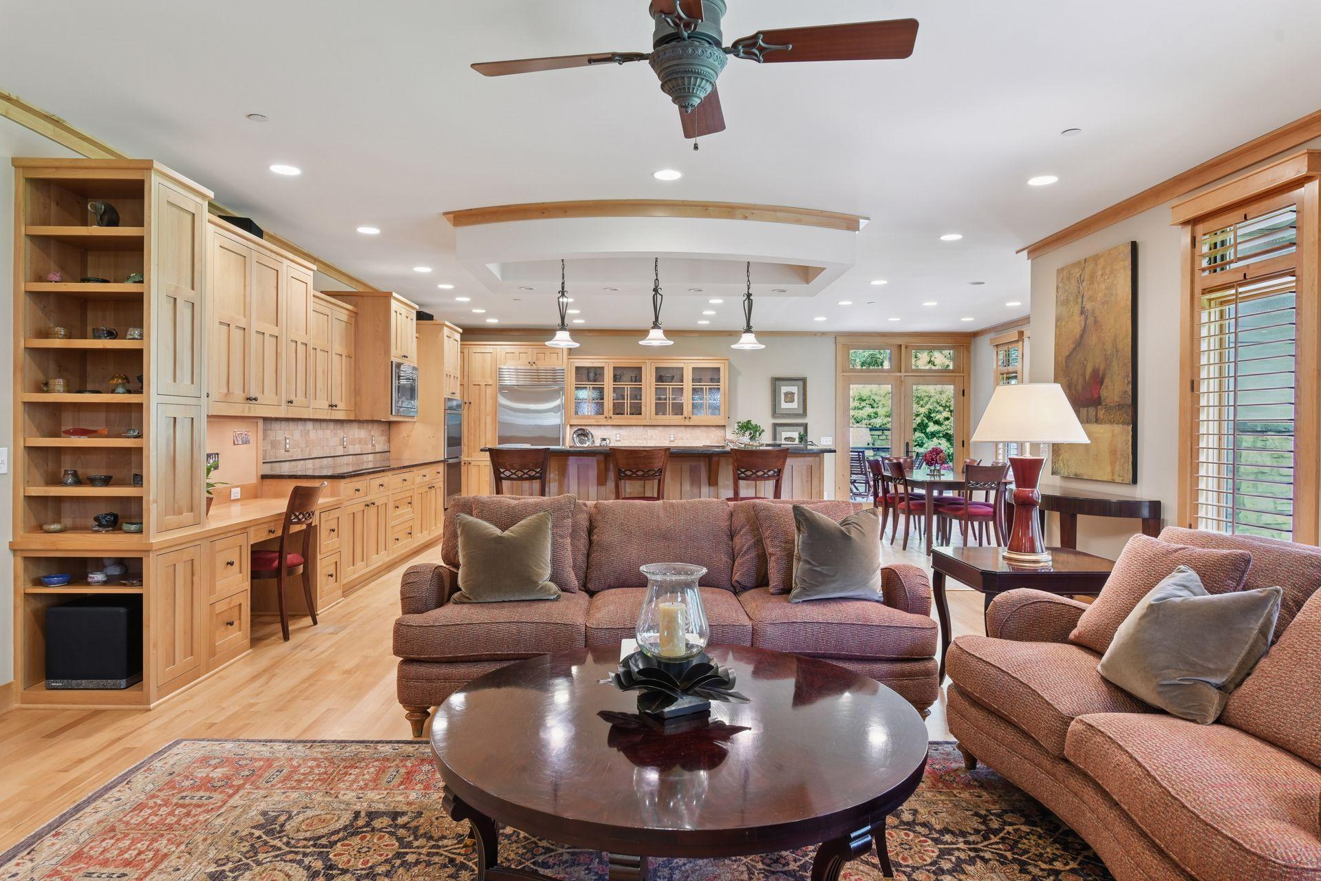 5425 Highwood Drive West - Spacecrafting - 0019.jpg