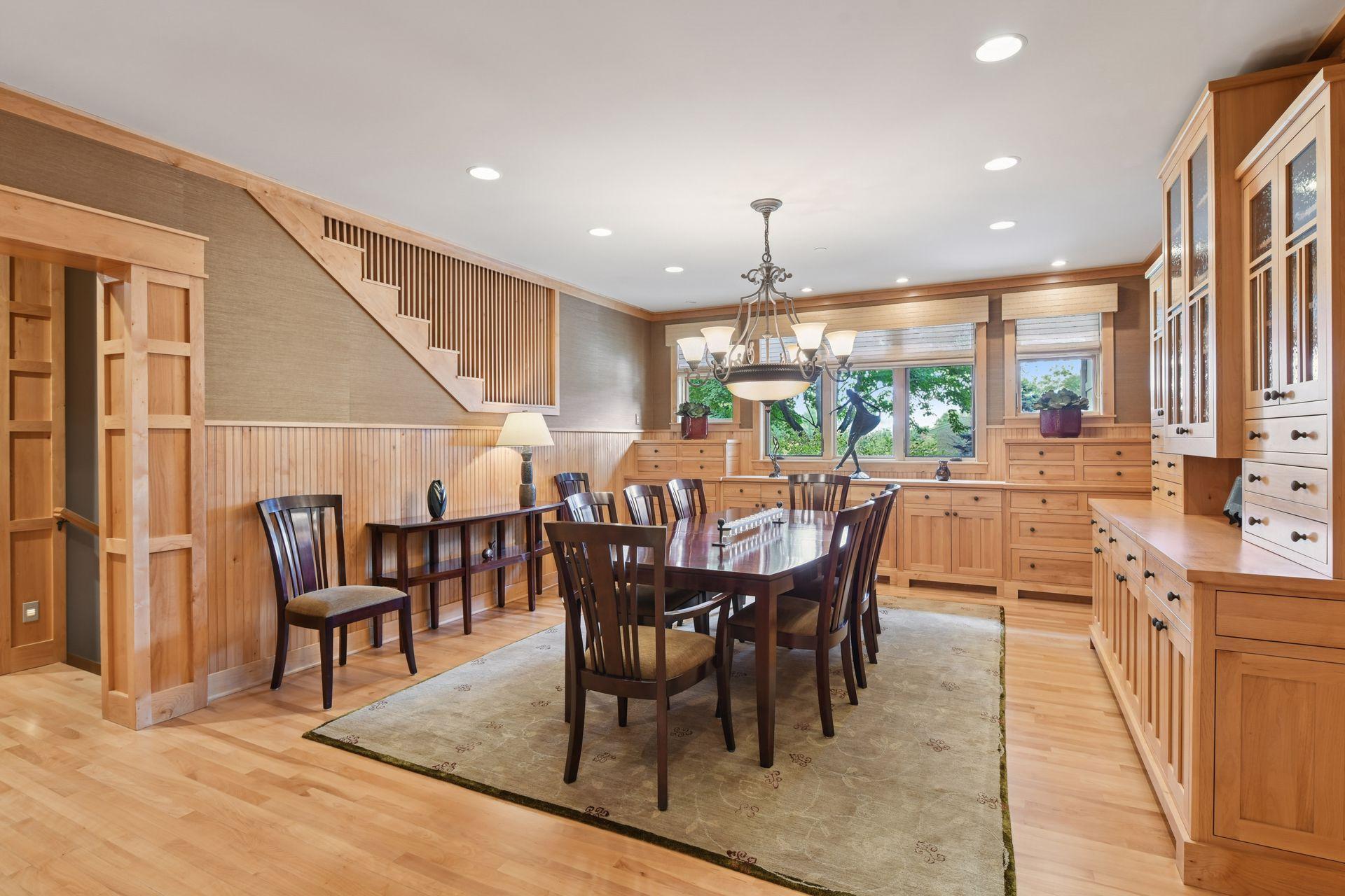 5425 Highwood Drive West - Spacecrafting - 0033.jpg