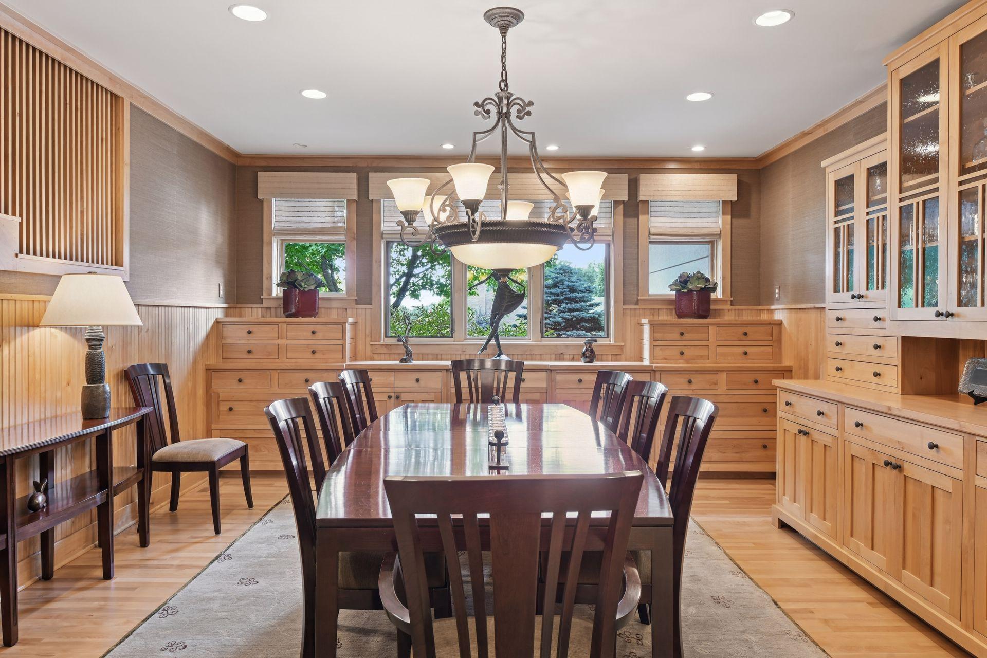 5425 Highwood Drive West - Spacecrafting - 0034.jpg