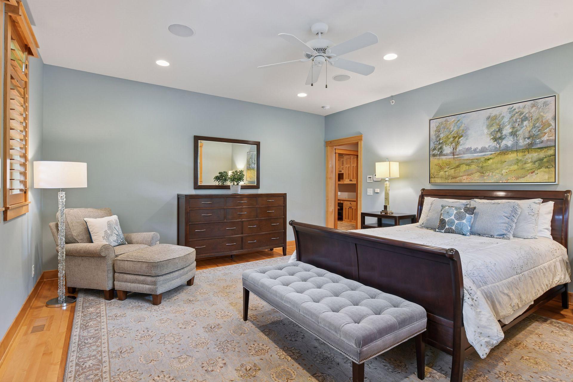 5425 Highwood Drive West - Spacecrafting - 0046.jpg