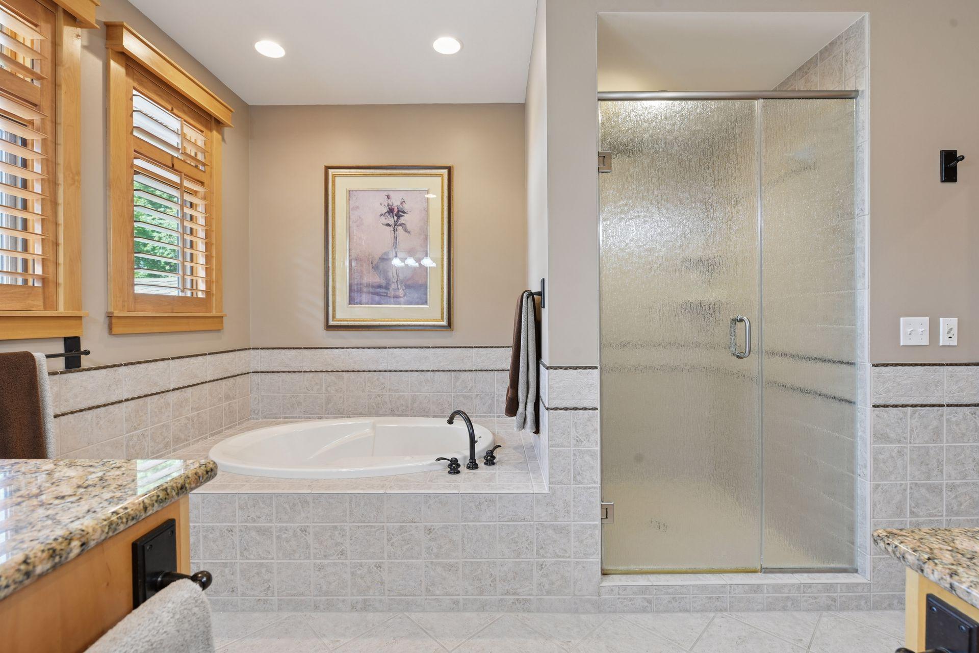 5425 Highwood Drive West - Spacecrafting - 0049.jpg