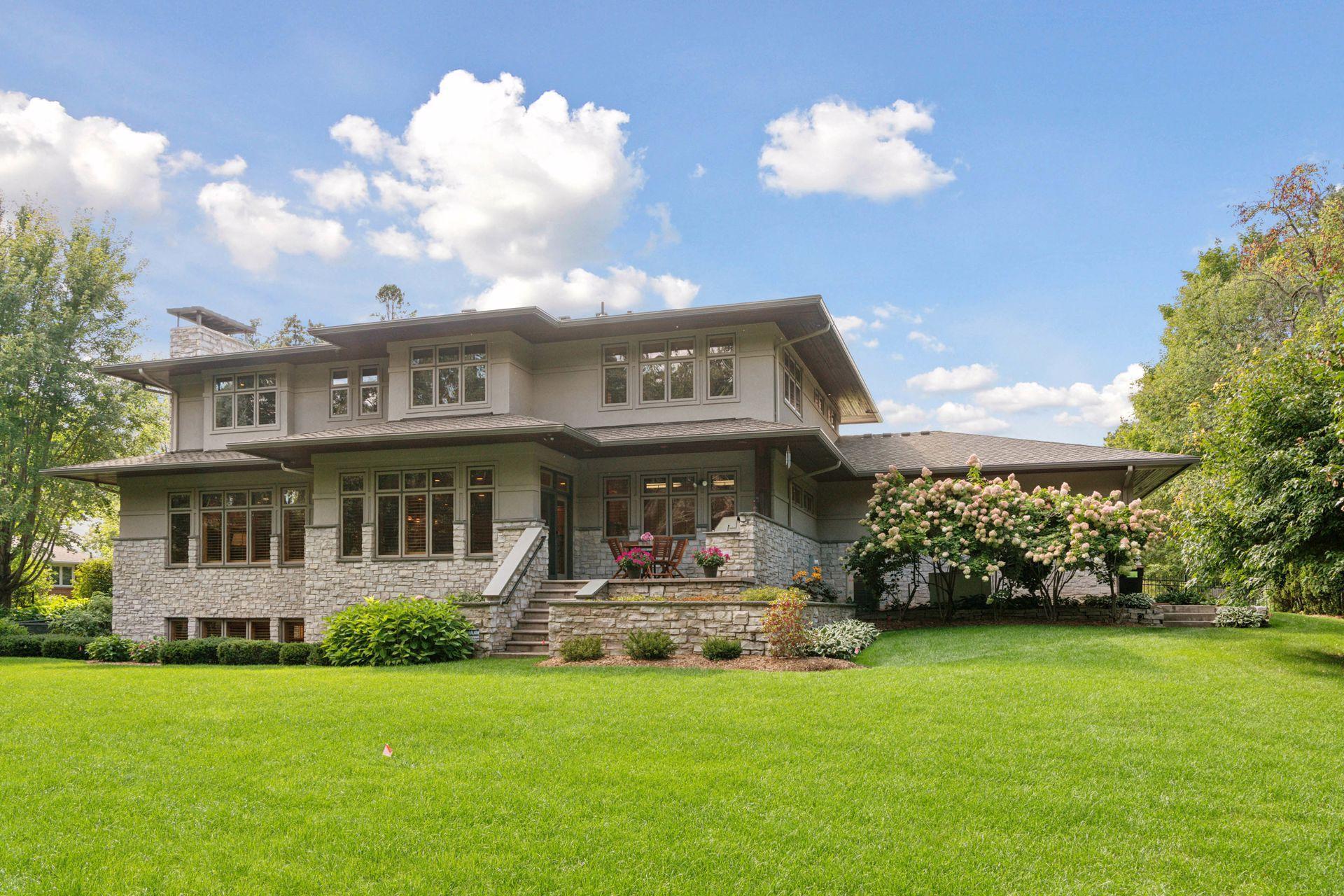 5425 Highwood Drive West - Spacecrafting - 0072.jpg