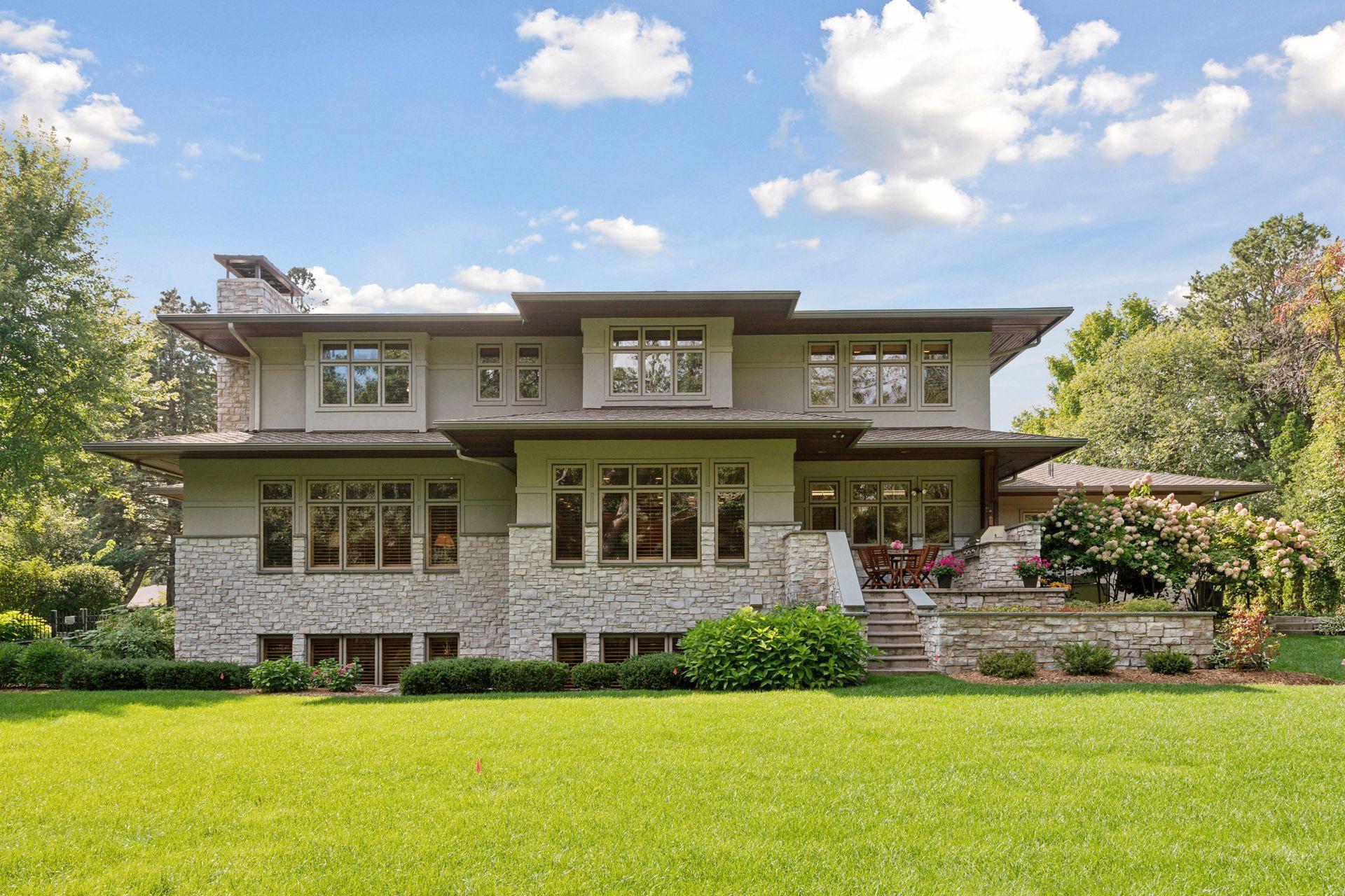 5425 Highwood Drive West - Spacecrafting - 0071.jpg