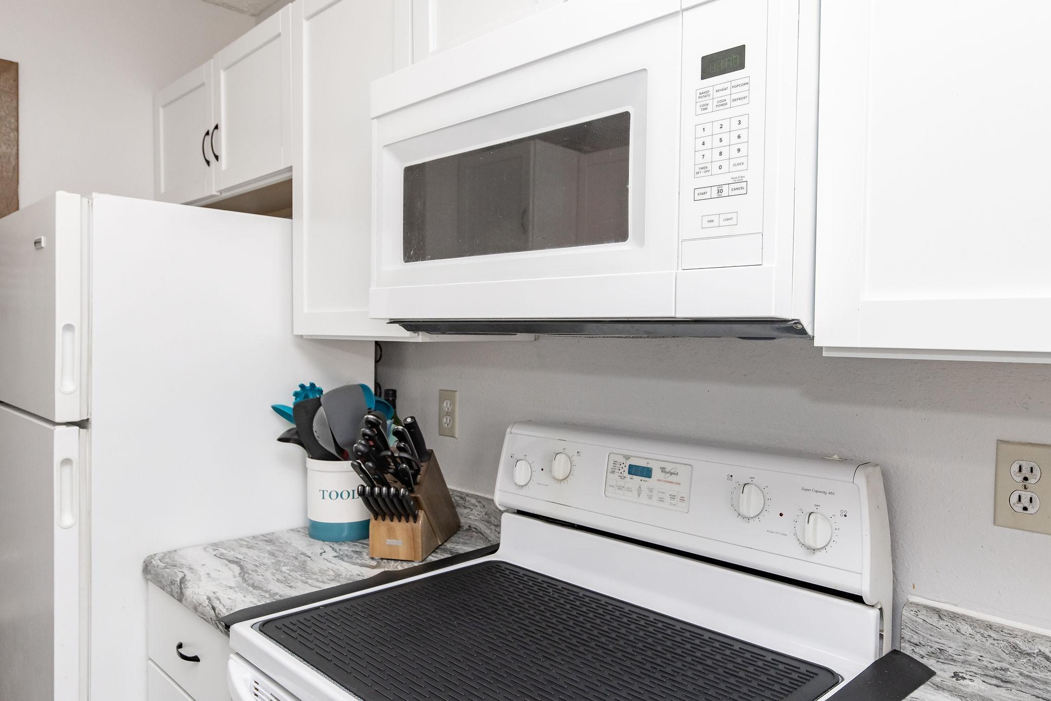 Range with Microwave