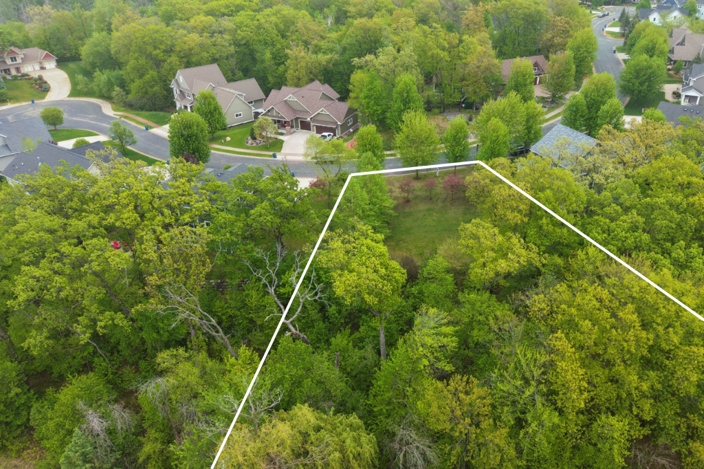 210XX Karoline Ct N - Approximate Lot Line View