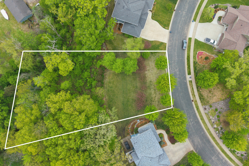 210XX Karoline Ct N - Approximate Lot Line View