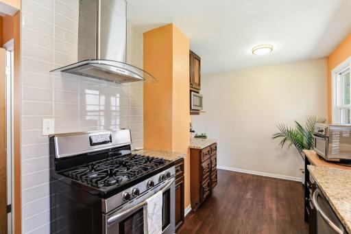1082 Prior Avenue S, Saint Paul, MN 55116
