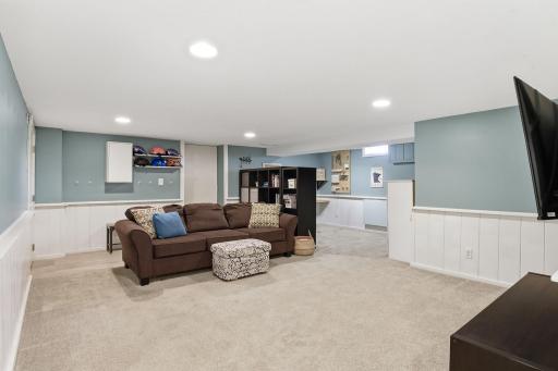 1082 Prior Avenue S, Saint Paul, MN 55116