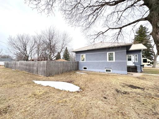 806 Ring Avenue N, Canby, MN 56220