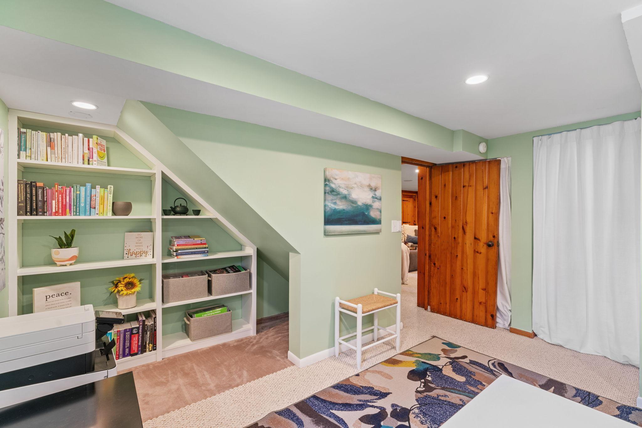 Love the added touch of built-in bookshelves