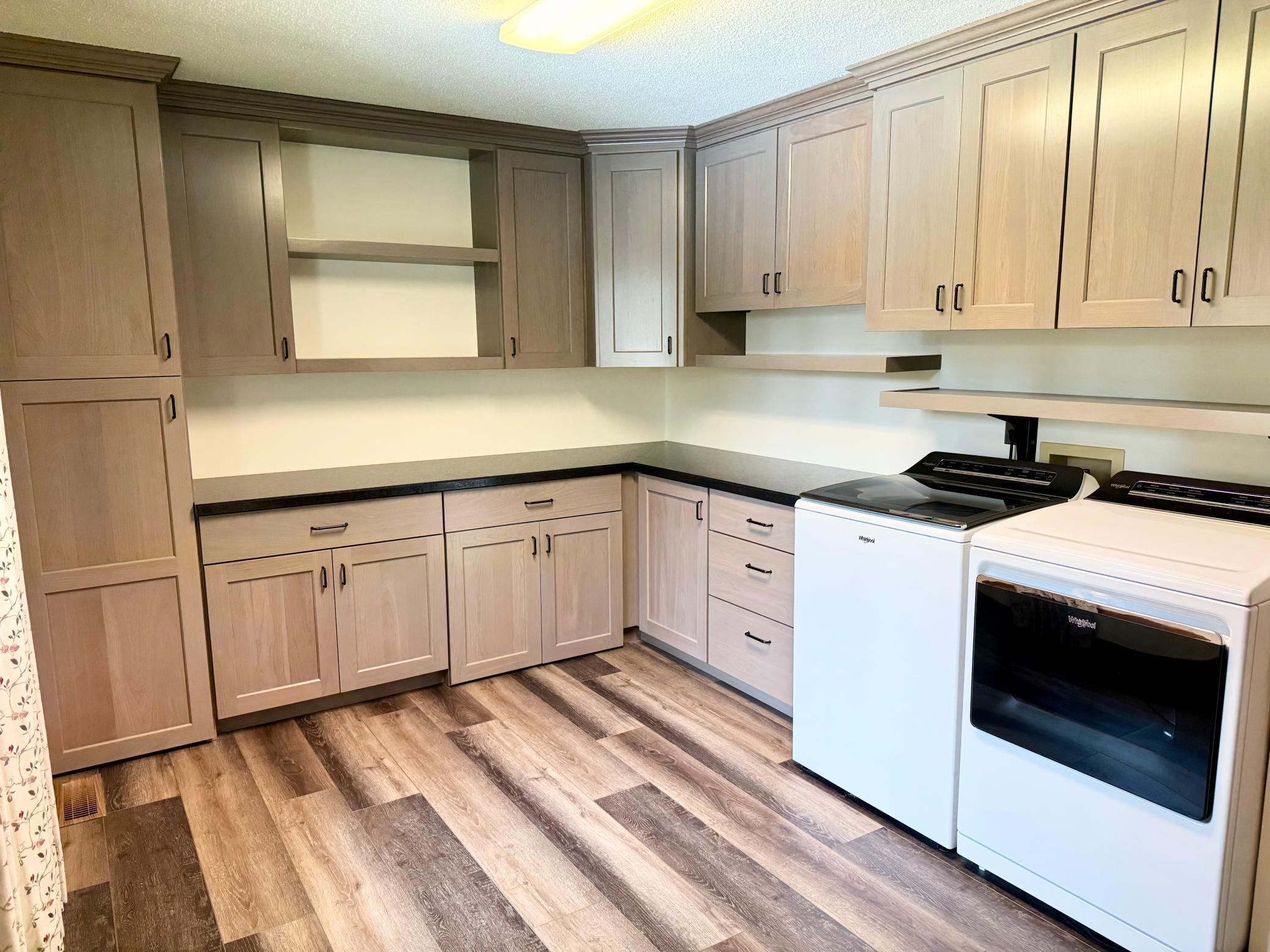 Laundry/Office/Flex room