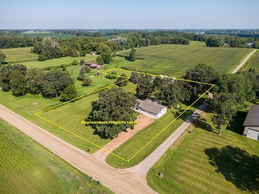 Photo for 16796 220th Street, Hutchinson, MN 55350 - listing #7040790 16796 220th Street, Hutchinson, MN 55350