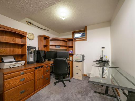 LL Office or Non-conforming Bedroom.jpg