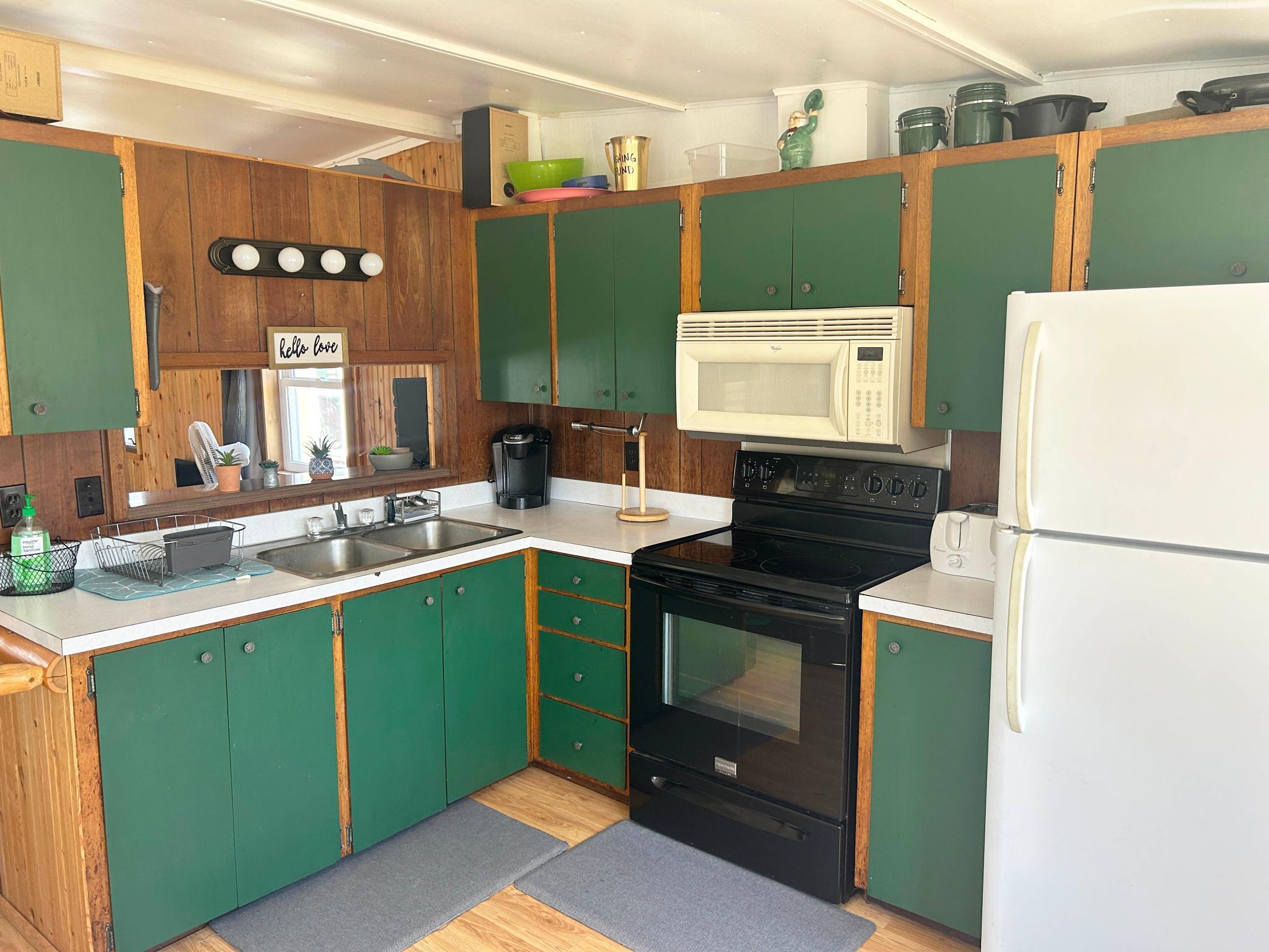 Another angle of the kitchen.