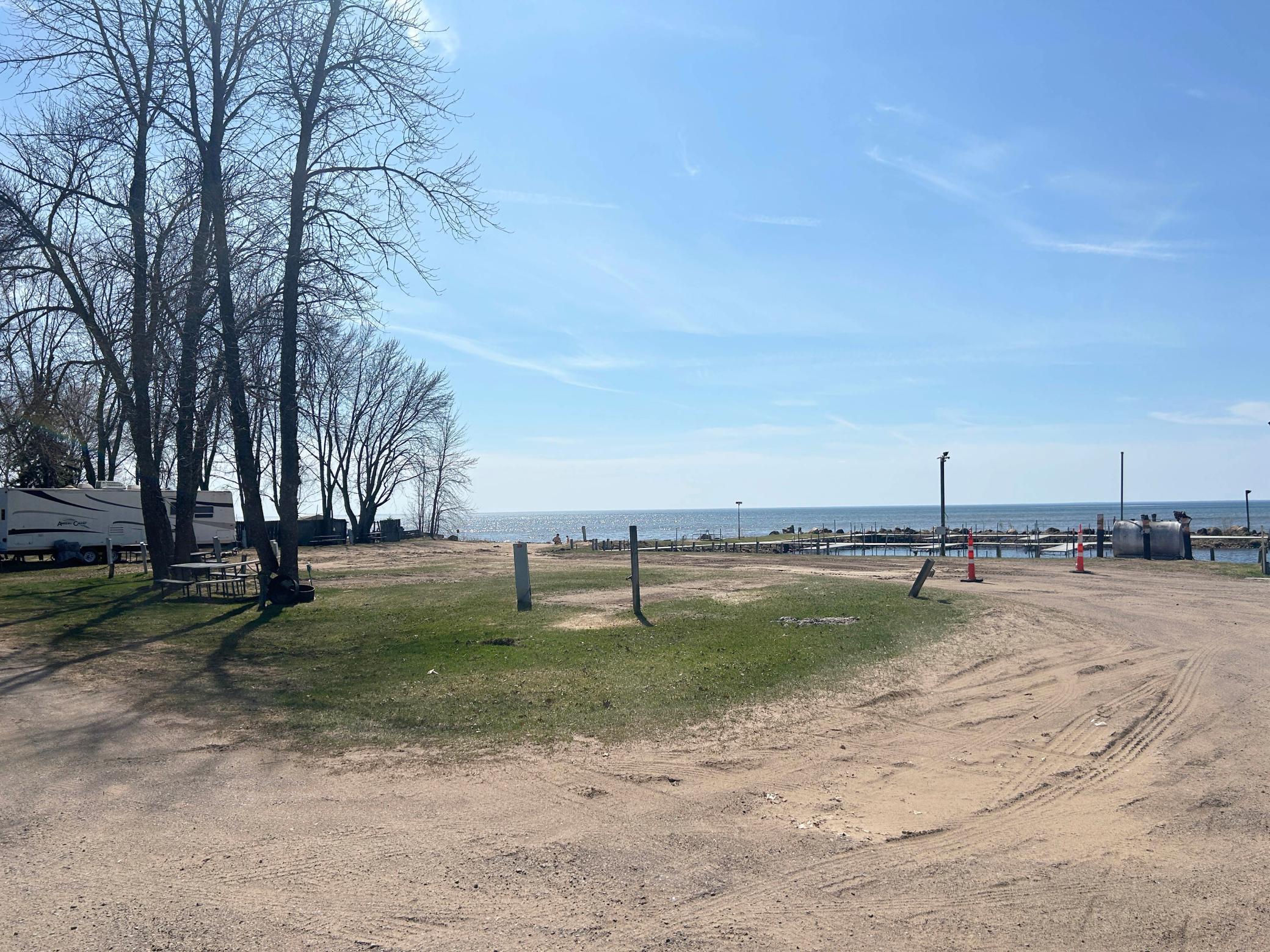 Views of the lake access.