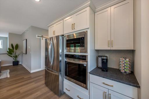 17755 Ellsworth Drive, Lakeville, MN 55044