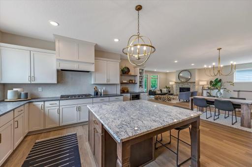 17755 Ellsworth Drive, Lakeville, MN 55044