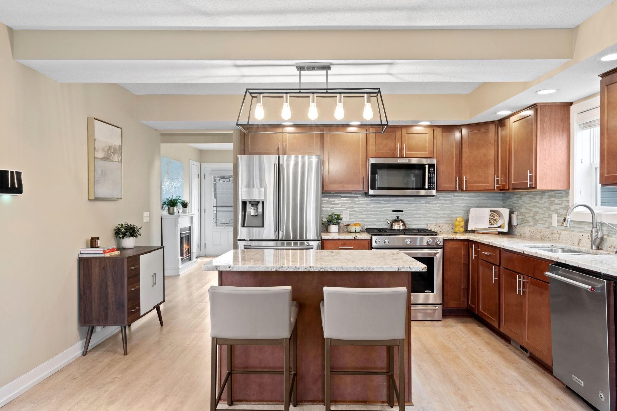 You will rarely find a kitchen this spacious and well-laid out at this price point in Saint Louis Park.
